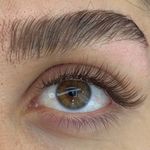 خدمات تخصصی ناخن و مژه کیمادلا