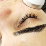 پاکسازی پوست و فیشیال الهه ماه پروی