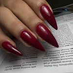 مرکز تخصصی کاشت ناخن شبنم