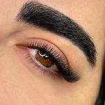 کاشت  مژه مریم معصومی