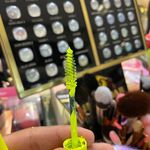 فروشگاه لوازم آرایشی رژ جیغ