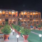رستوران سنتی سران