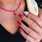 خدمات تخصصی ناخن آیلین