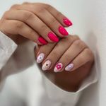 خدمات کاشت ناخن مبینا