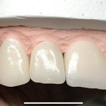 مرکز دندانپزشکی و دندانسازی اشراق