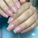 خدمات تخصصی ناخن نیلوفر