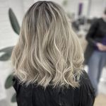 مرکز رنگ و لایت و کراتین احیا مو