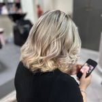 مرکز رنگ و لایت و کراتین احیا مو