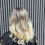 مرکز رنگ و لایت و کراتین احیا مو