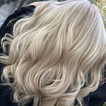 مرکز رنگ و لایت و کراتین احیا مو