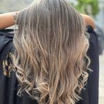 مرکز رنگ و لایت و کراتین احیا مو