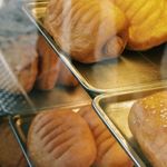 نان و پیراشکی بهمن