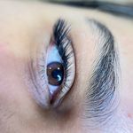 سالن زیبایی تخصصی ناخن و مژه مِمُل
