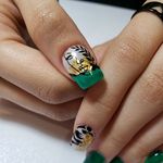 خدمات تخصصی ناخن آذر