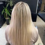 آرایشگر رنگ و لایت کراتین الی یاس مینا