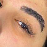 خدمات تخصصی اکستنشن مژه و کاشت موقت