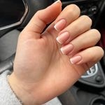 اکستنشن مژه و ناخن و سالن زیبایی ماه ناز