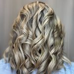 سالن زیبایی Red Beauty