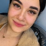 سالن زیبایی و خدمات ناخن پرنیان (انقلاب)