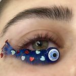 اکستنشن و لیفت مژه پگاه سودمند