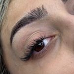 سالن آرایش و زیبایی رویا