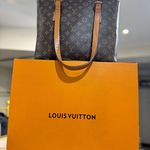 شوروم ژی با کافه فعال مخصوص بانوان