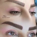 آموزشگاه و سالن زیبایی رزنگار