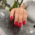 خدمات تخصصی ناخن خاطره