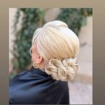 ارایشگاه زنانه وسالن زیبایی رز سرخ