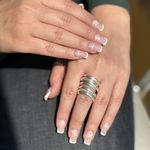 خدمات تخصصی ناخن آتوسا