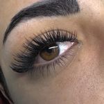 خدمات تخصصی اکستنشن مژه ندا عامری