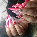 خدمات تخصصی ناخن و اکستنشن مو