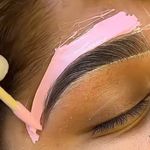 انجام کلیه خدمات مژه و اپیلاسیون فرزانه