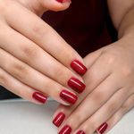 Mona nail art