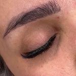 آموزش و خدمات اکستنشن مژه