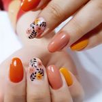 خدمات تخصصی ناخن شین