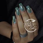 خدمات کاشت و ترمیم ناخن هدیه