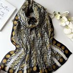 گالری شال و روسری عطرا