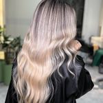 سالن تخصصی رنگ مو و احیا -گلريز