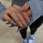 خدمات کاشت ناخن زهرا