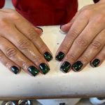 سالن کاشت ناخن فرزان