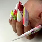 سالن کاشت ناخن وطراحی ناخن راحیل
