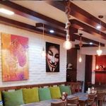 رستوران فرنگی آروشام