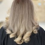 مرکز تخصصی رنگ٬لایت و کراتین بهناز مرادی