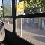 ایستگاه اتوبوس مدرسه میدان انقلاب