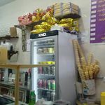 بستنی فروشی آریا بوستان زندگی