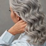 مرکزخدمات تخصصی رنگ و‌لایت و احیا مو سحر