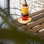 هایپرمارکت زنبق