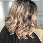 سالن زیبایی و‌ نیل بار نارسیس (انقلاب)