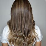 سالن زیبایی و‌ نیل بار نارسیس (انقلاب)